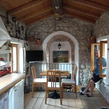 Il Rustico Di Peri Villa ภายนอก รูปภาพ