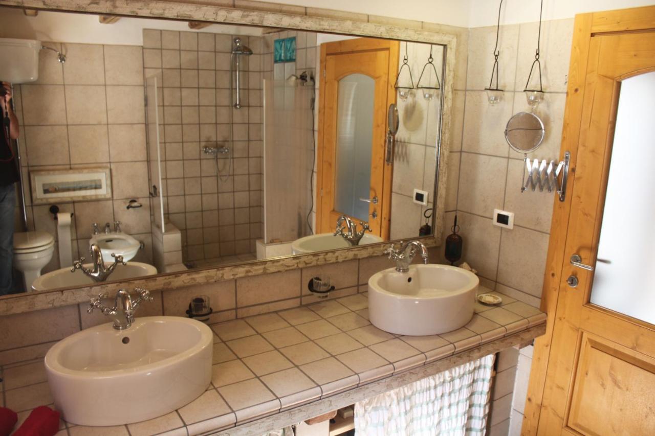 Il Rustico Di Peri Villa ภายนอก รูปภาพ